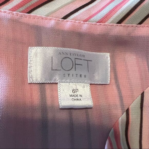 3 for $30! Loft pink petites short sleeve top - Picture 3 of 12